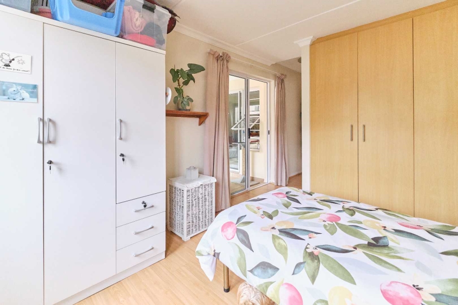 2 Bedroom Property for Sale in Royal Ascot Western Cape